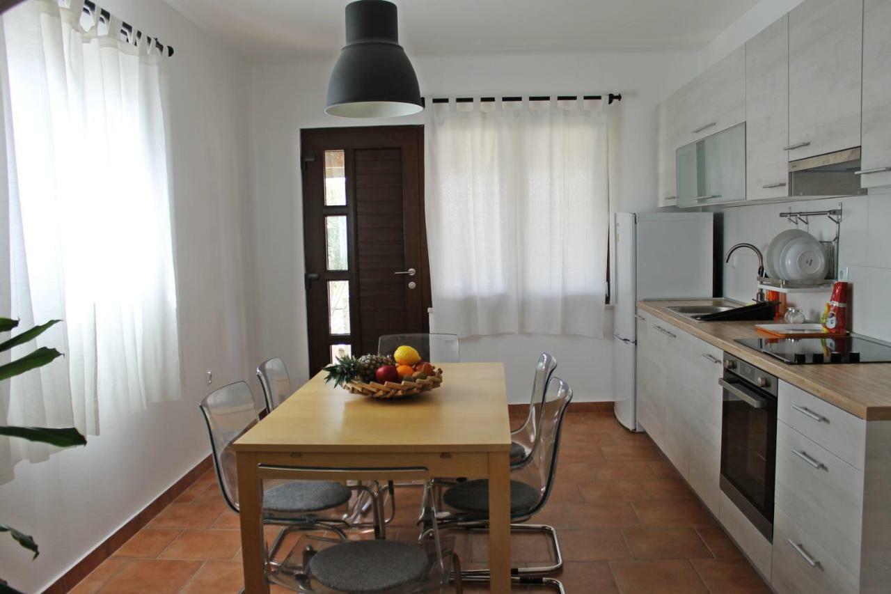 Apartments Dina Pula Ngoại thất bức ảnh